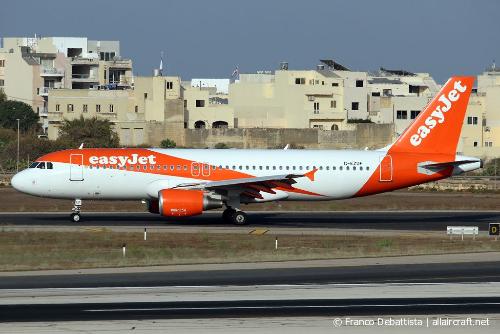 G-EZUF (4676) 2011 Airbus A320-214