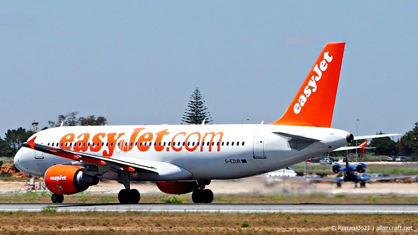 G-EZUR (5064) 2012 Airbus A320-214