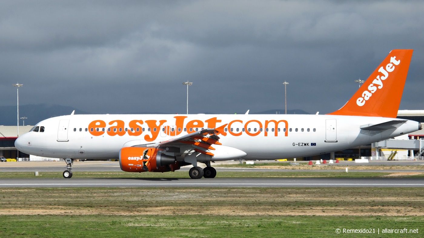 G-EZWK (5688) 2013 Airbus A320-214