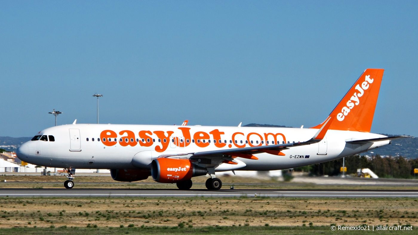 G-EZWN (5757) 2013 Airbus A320-214