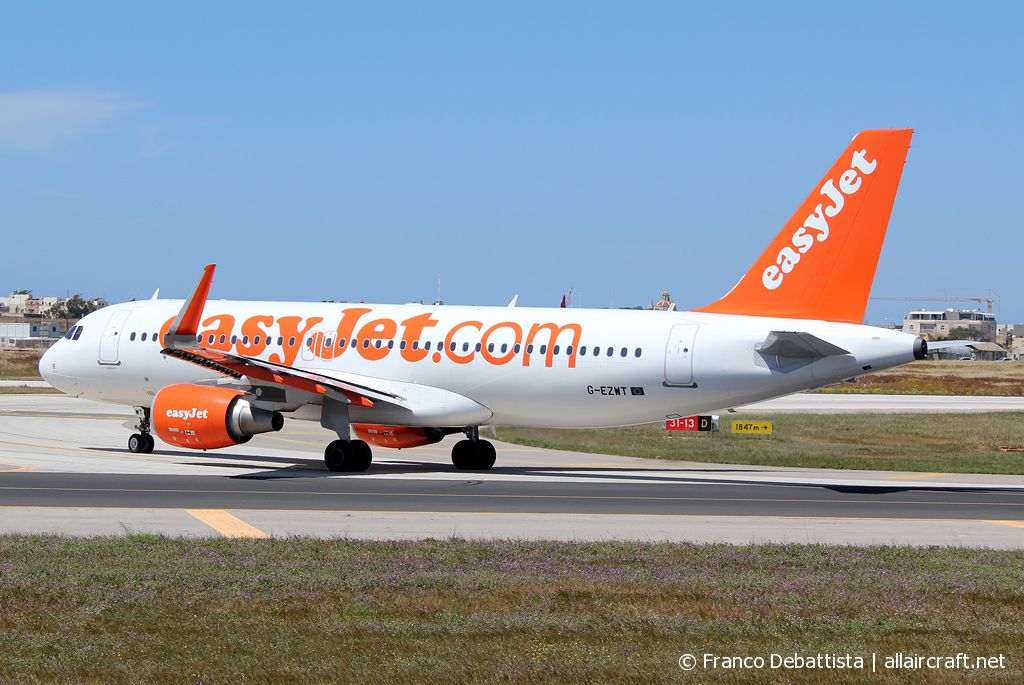 G-EZWT (6047) 2014 Airbus A320-214 WL