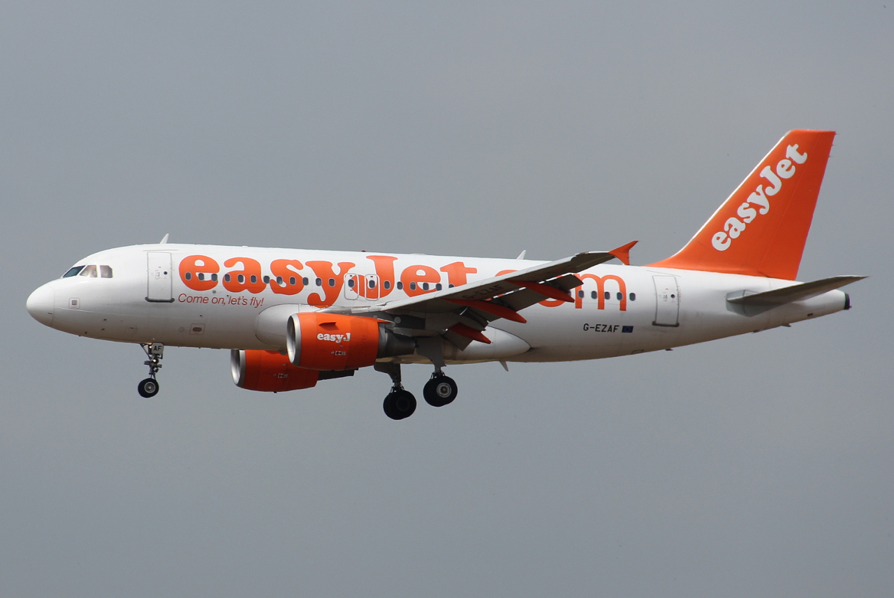 G-EZAF (2715) 2006 Airbus A319-111