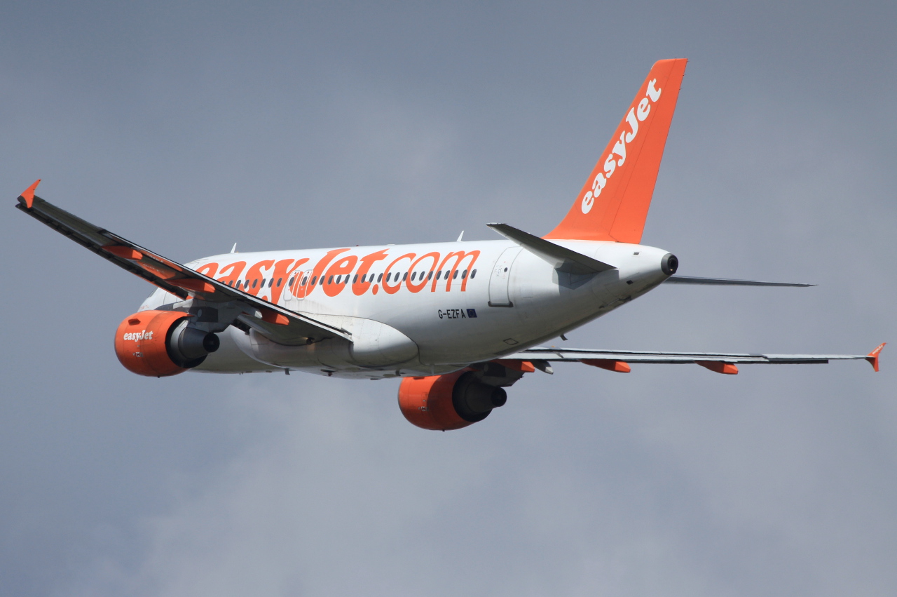 G-EZFA (3788) 2009 Airbus A319-111