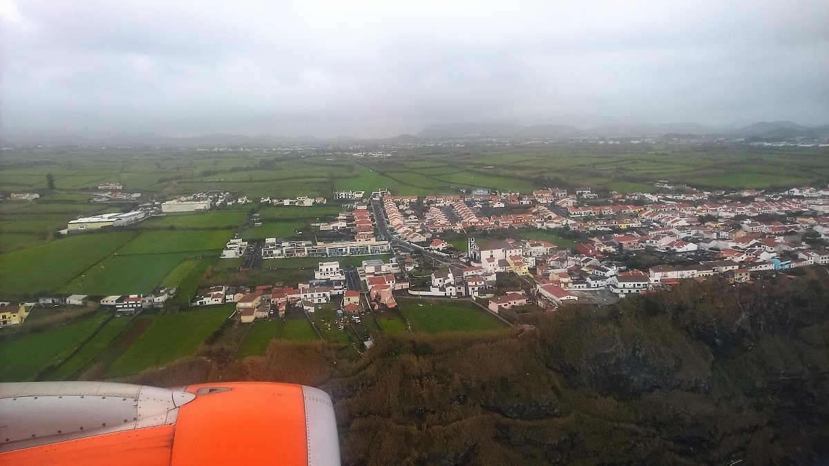 G-EZWA (5201) 2012 Airbus A320-214