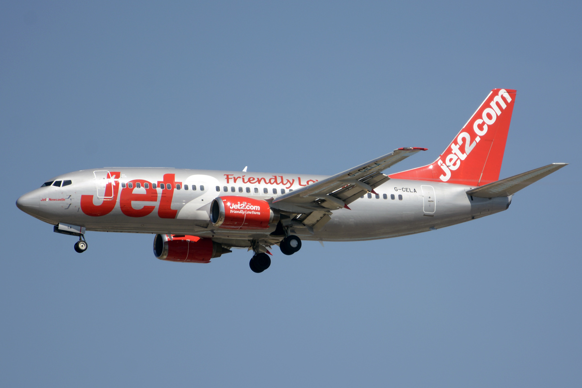 G-CELA (23663) 1986 Boeing 737-377