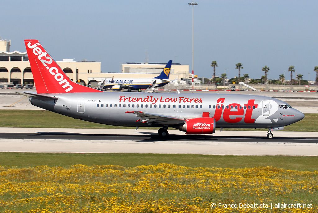 G-CELA (23663) 1986 Boeing 737-377 QC