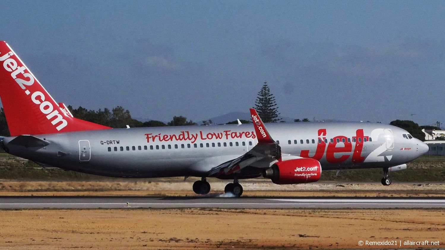 G-DRTW · Boeing 737-86N(WL) · (FAO / LPFR)