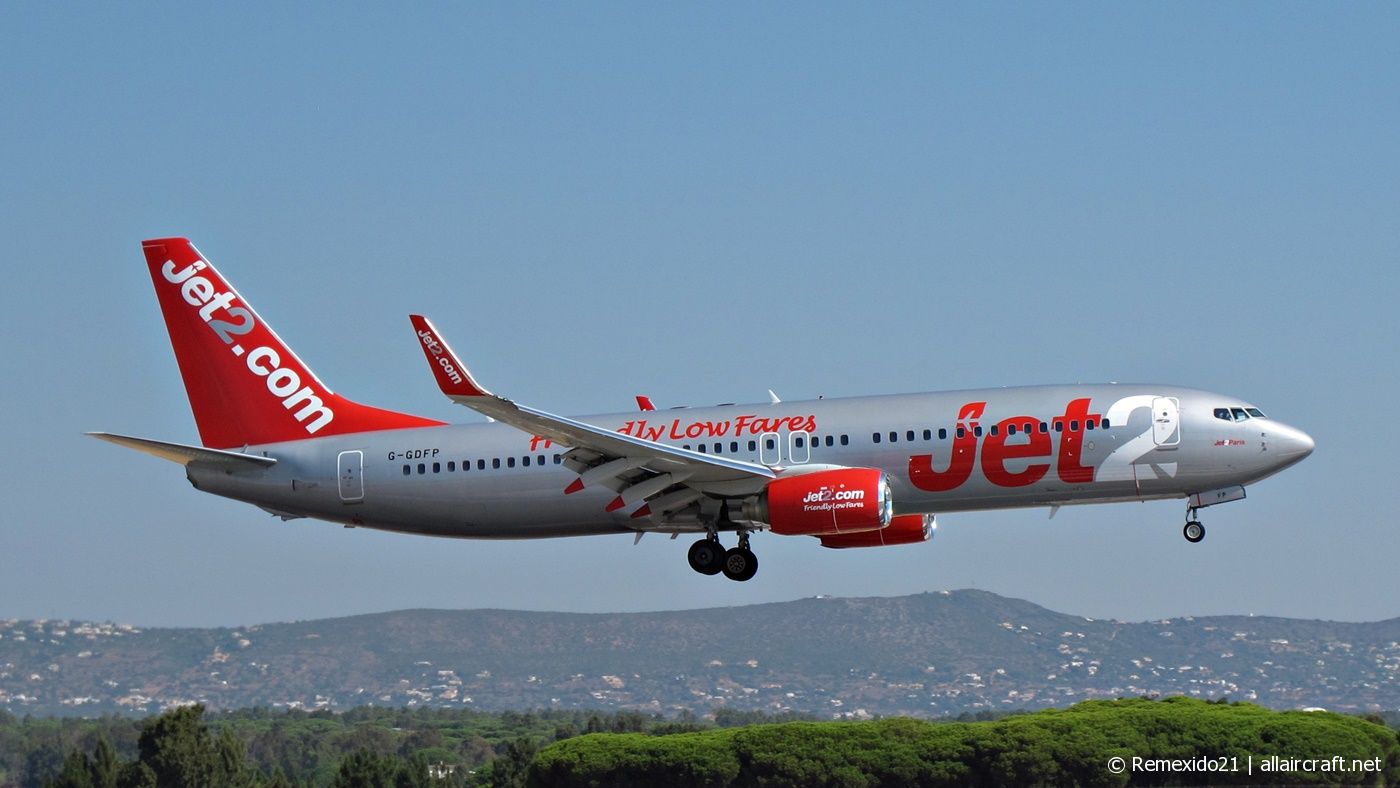 G-GDFP (28177) 1998 Boeing 737-8Z9 WL