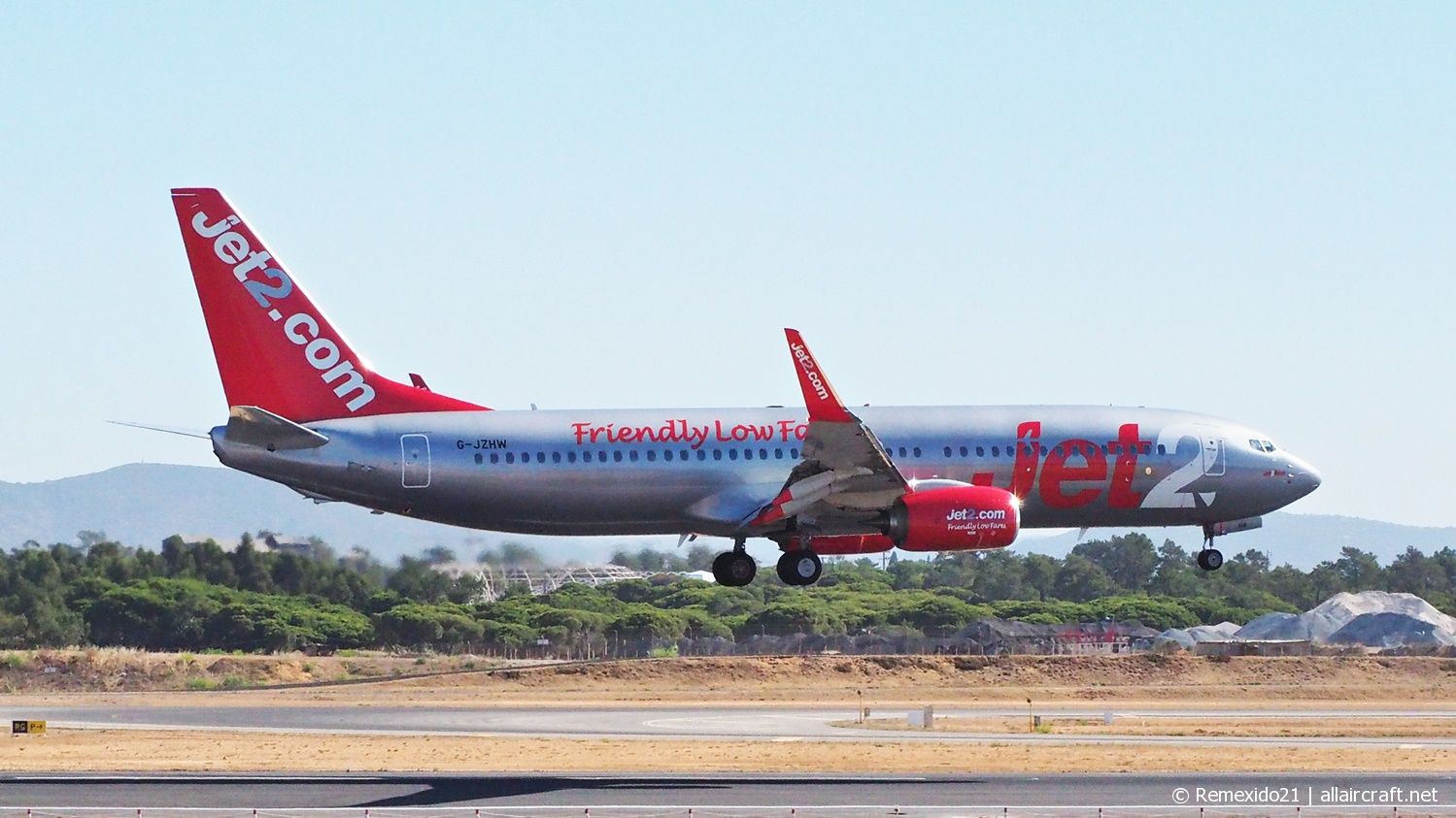 G-JZHW (63153) 2017 Boeing 737-8MG(WL)