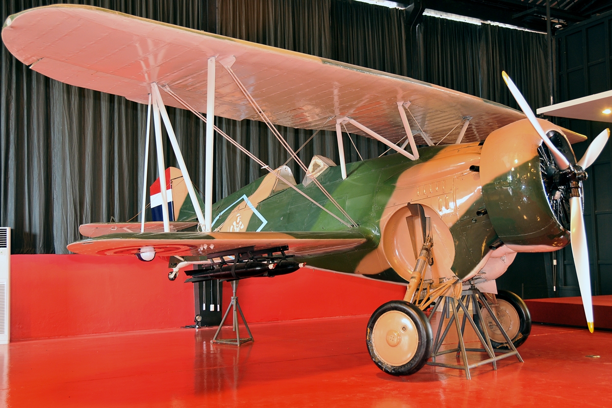 KH10*/* Curtiss Hawk III