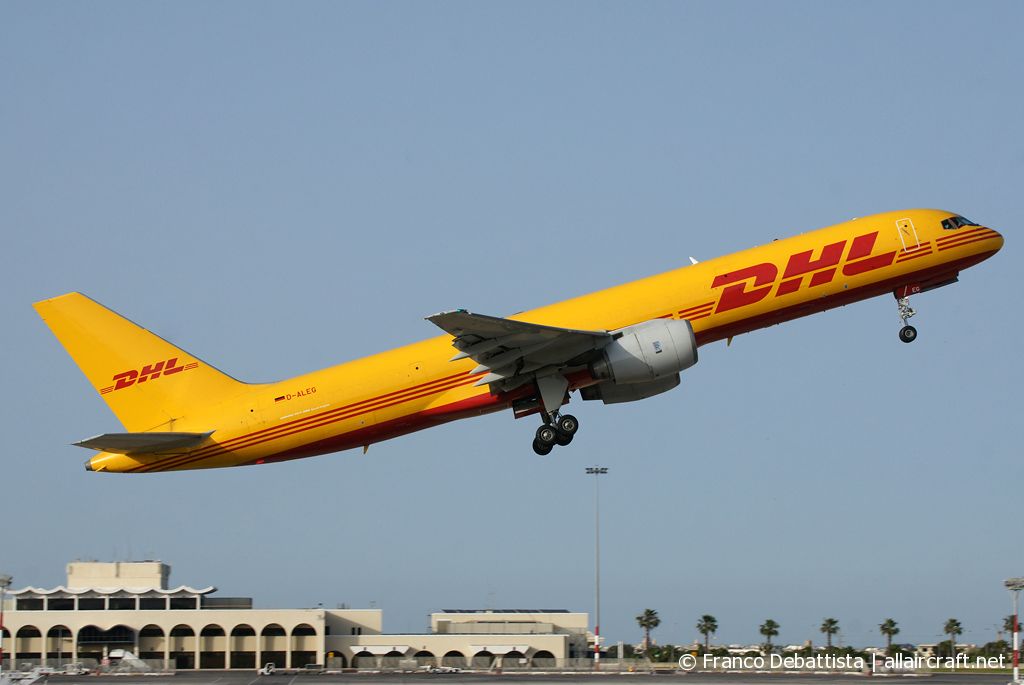 D-ALEG (23398) 1985 Boeing 757-236(SF)
