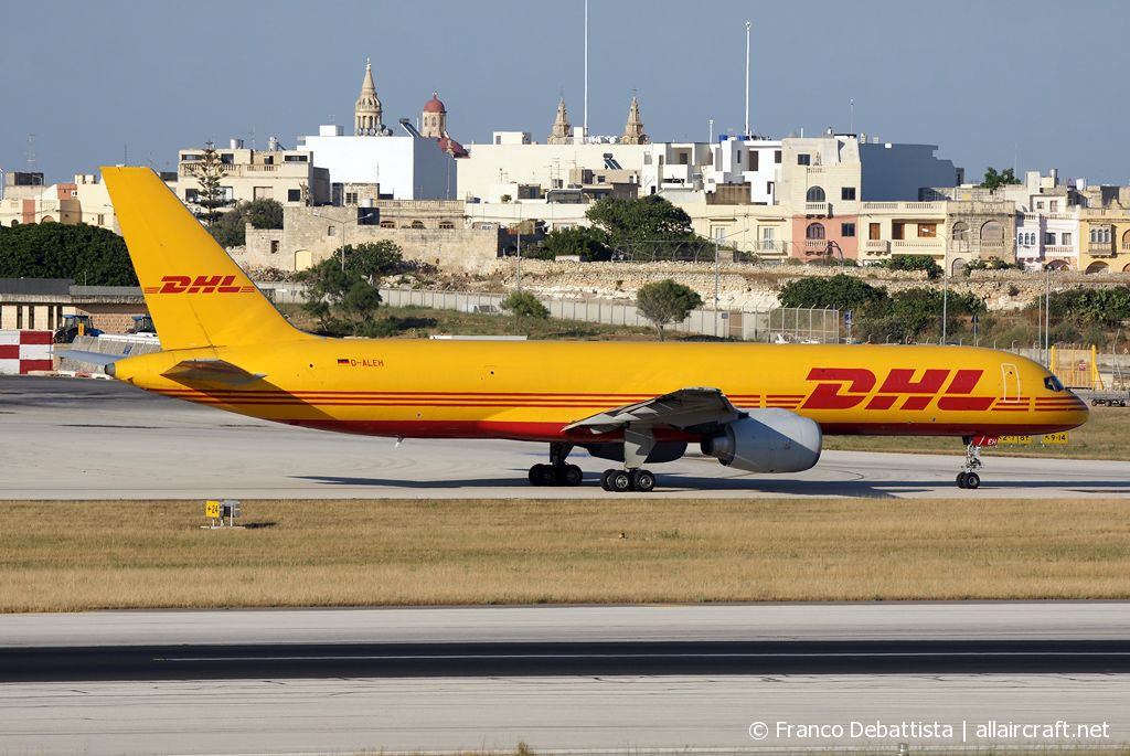 D-ALEH (23492) 1986 Boeing 757-236(SF)
