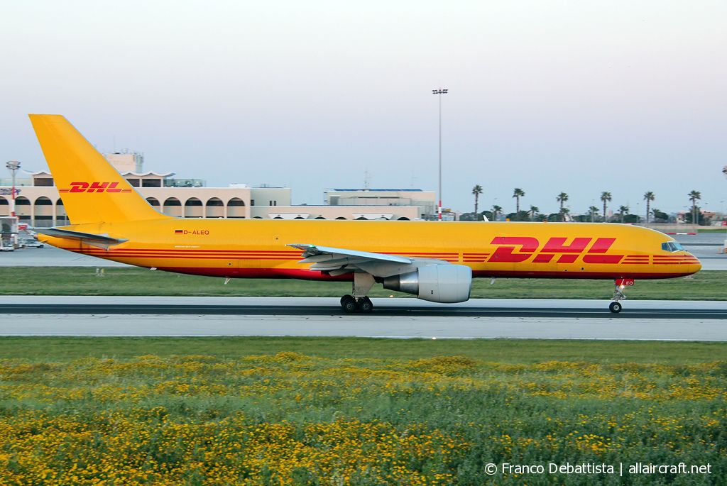 D-ALEQ (26332) 1995 Boeing 757-2Q8(PCF)