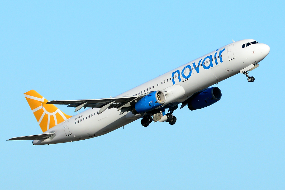 SE-RDO (2216) 2004 Airbus A321-231