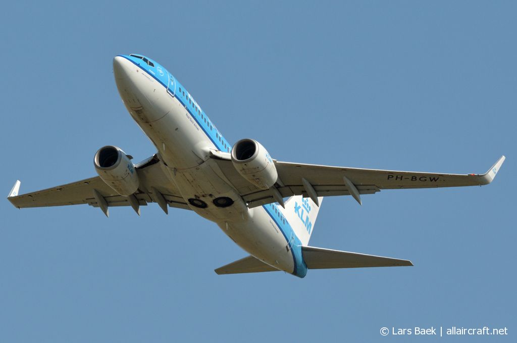 PH-BGW (38128) 2011 Boeing 737-7K2 WL
