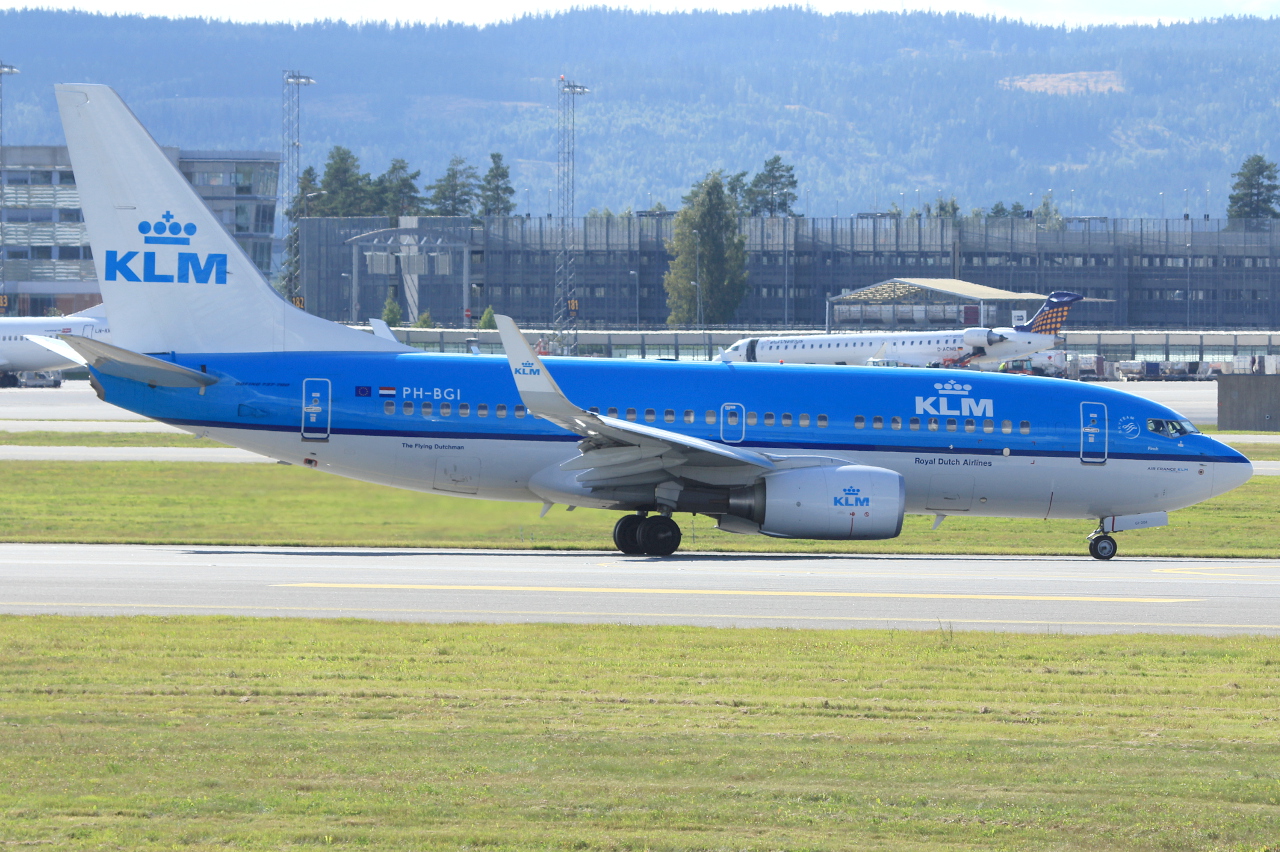 PH-BGI (30364) 2010 Boeing 737-7K2(WL)