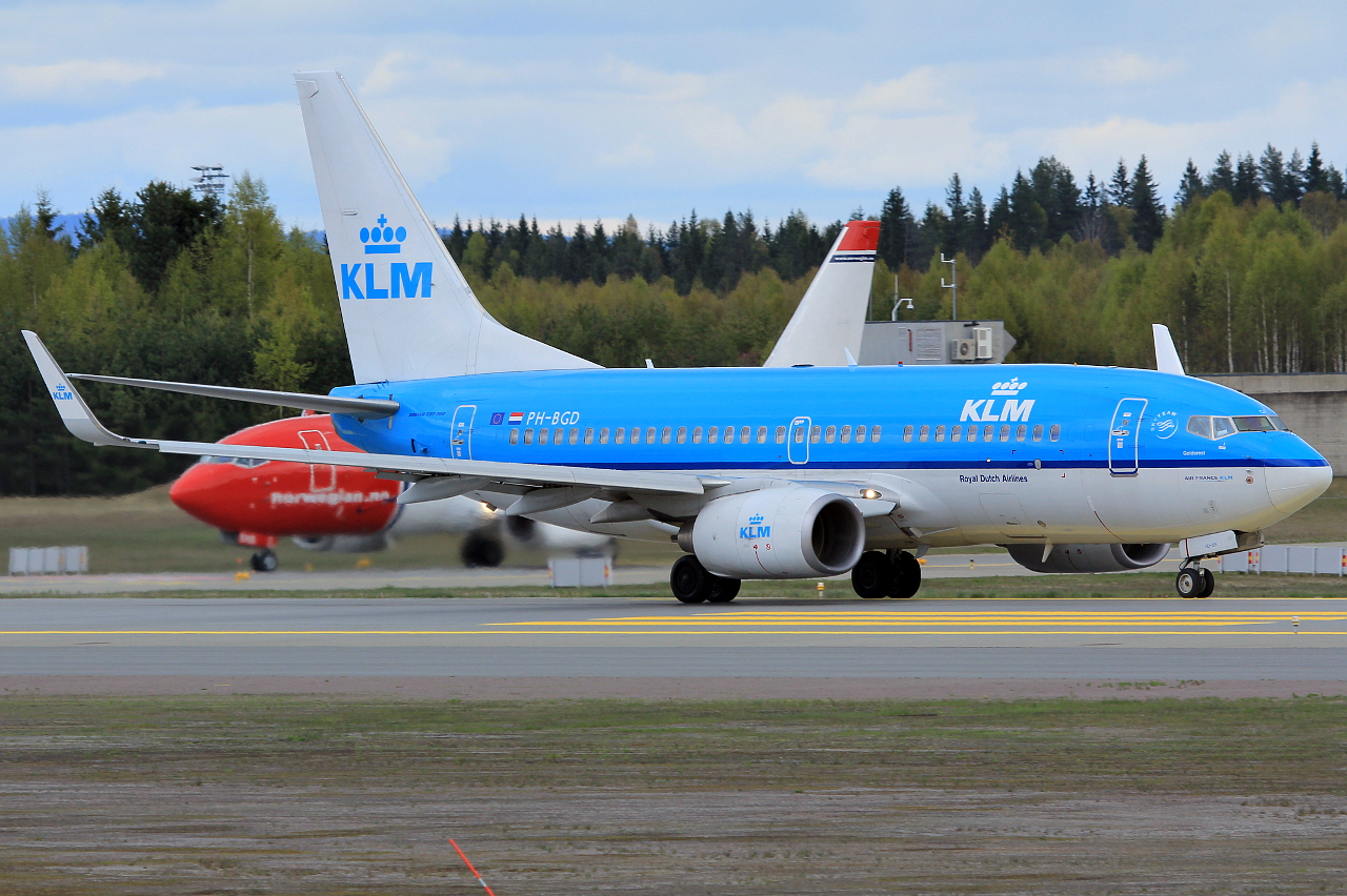 PH-BGD (30366) 2008 Boeing 737-7K2(WL)