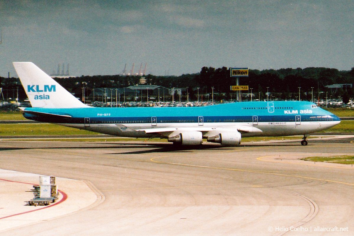 PH-BFF (24202) 1990 Boeing 747-406(M)