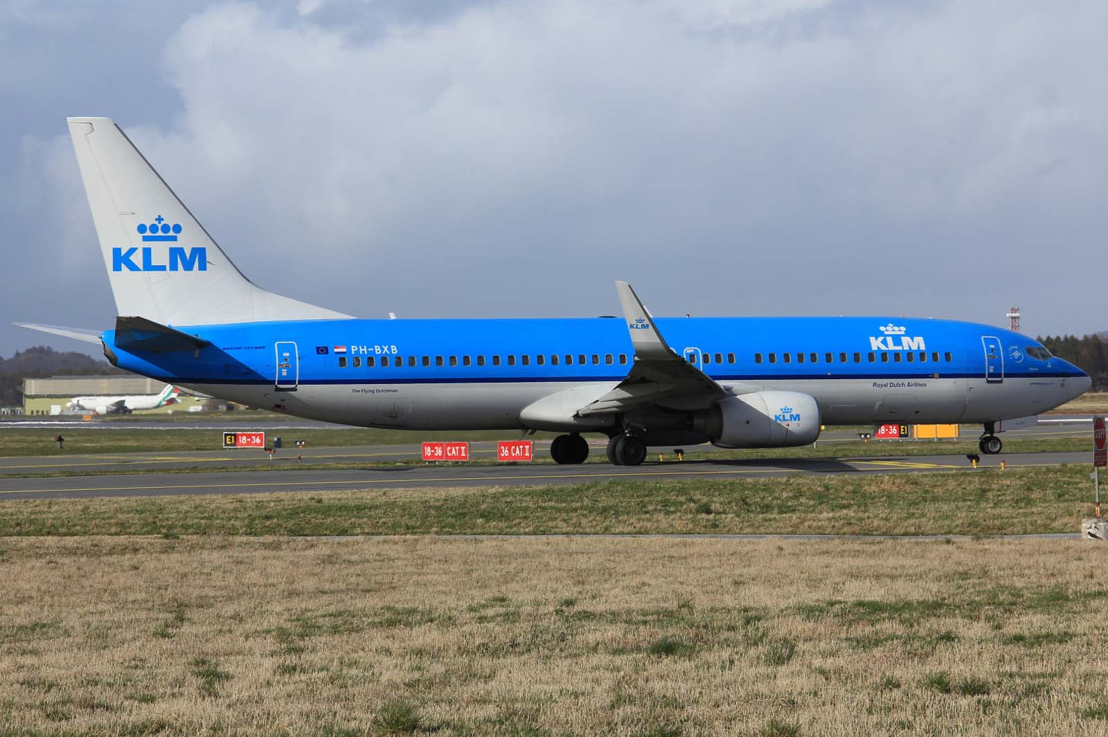 PH-BXB (29132) 1999 Boeing 737-8K2(WL)