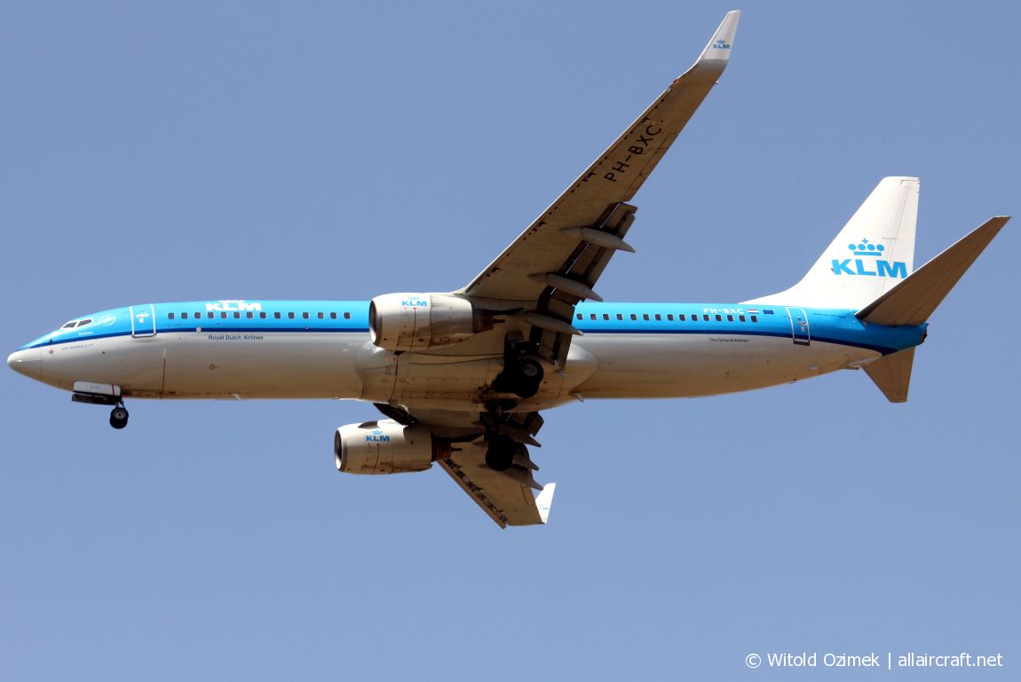 PH-BXC (29133) 1999 Boeing 737-8K2(WL)