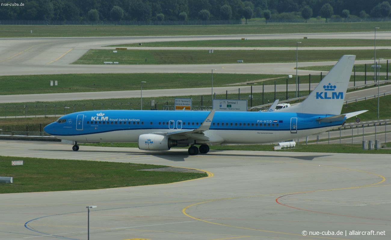 PH-HSD (39260) 2011 Boeing 737-8K2(WL)