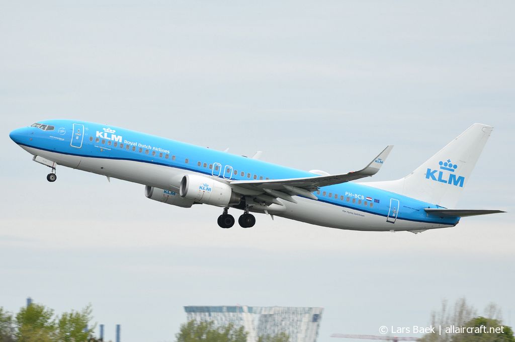 PH-BCB (39443) 2011 Boeing 737-8K2(WL)