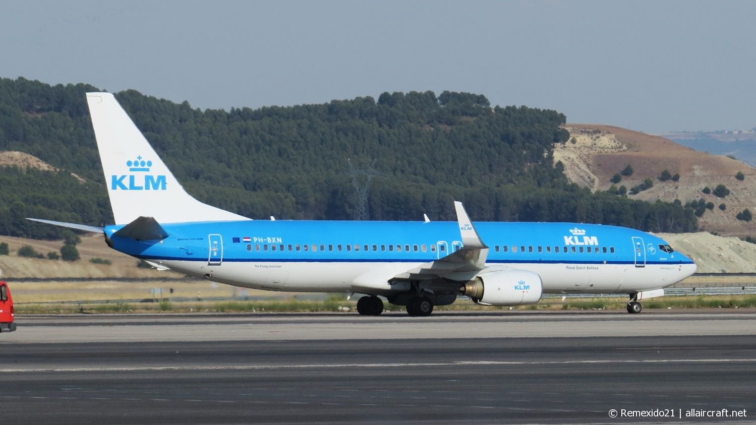 PH-BXN (30356) 2000 Boeing 737-8K2(WL)