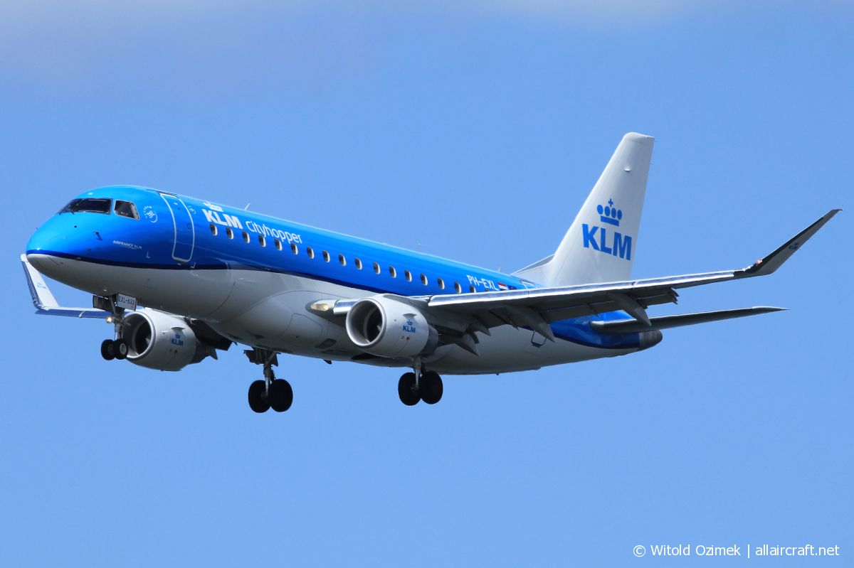 PH-EXL (17000633) Embraer 170-200STD