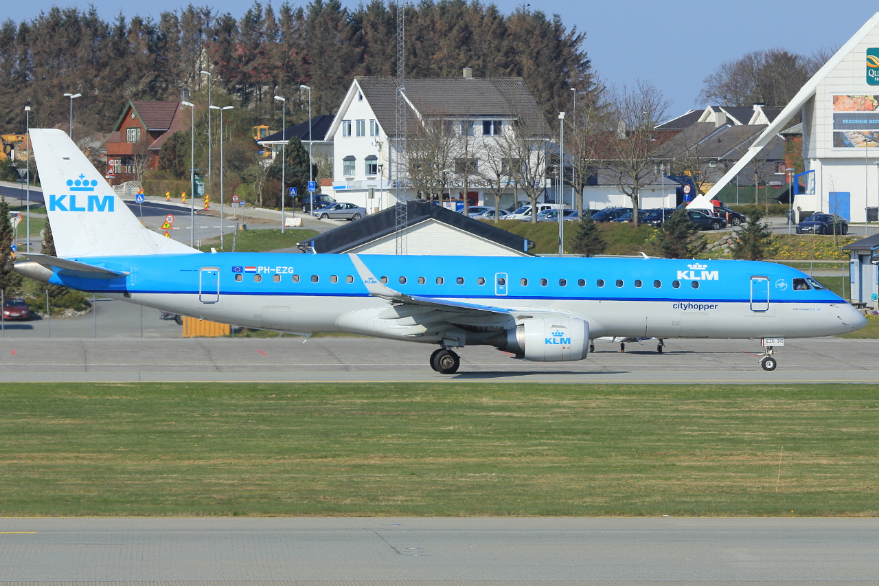 PH-EZG (19000315) Embraer 190-100STD