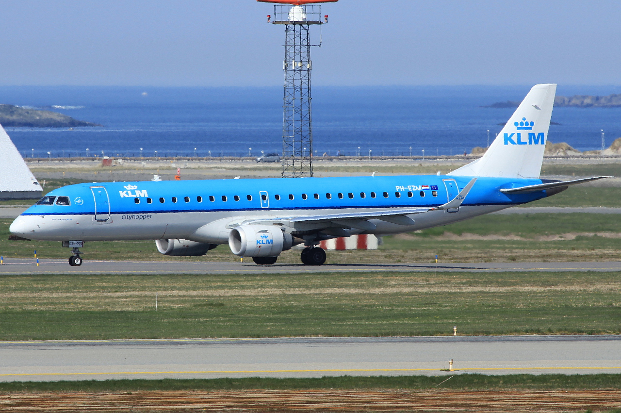 PH-EZM (19000338) Embraer 190-100STD