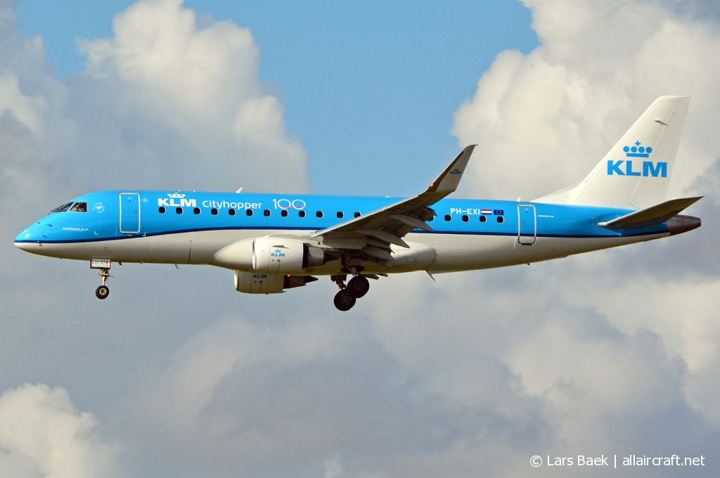 PH-EXI (17000578) Embraer 170-200STD