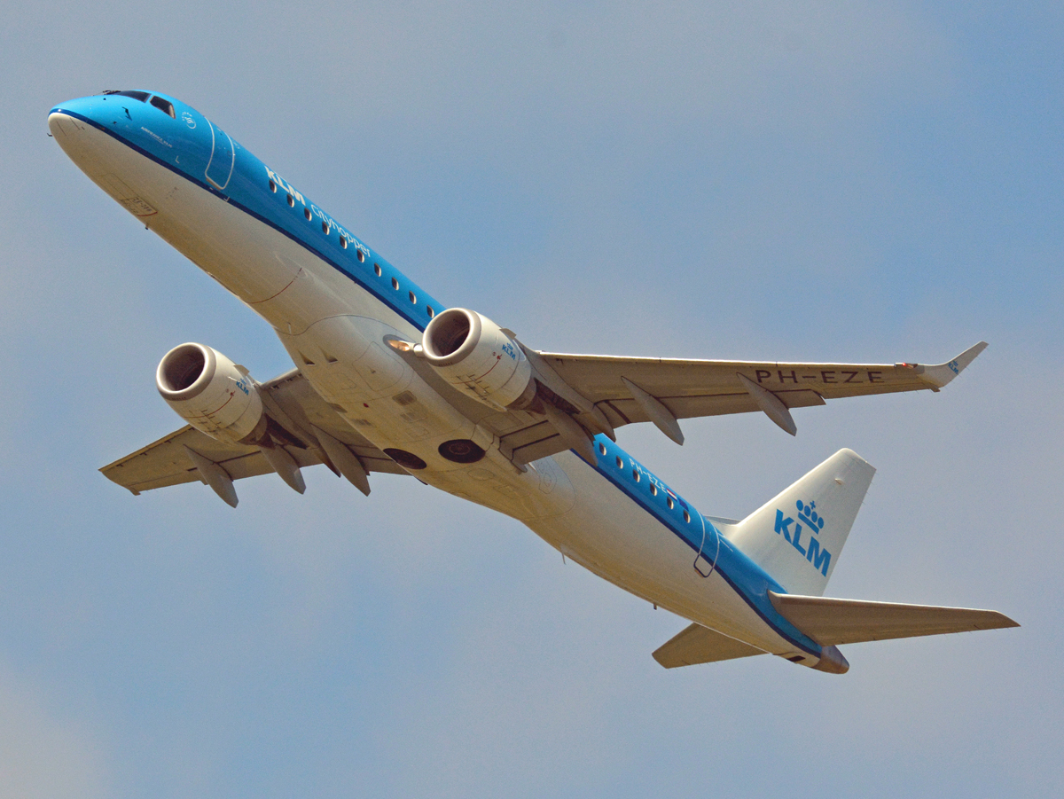 PH-EZE (19000288) Embraer 190-100STD