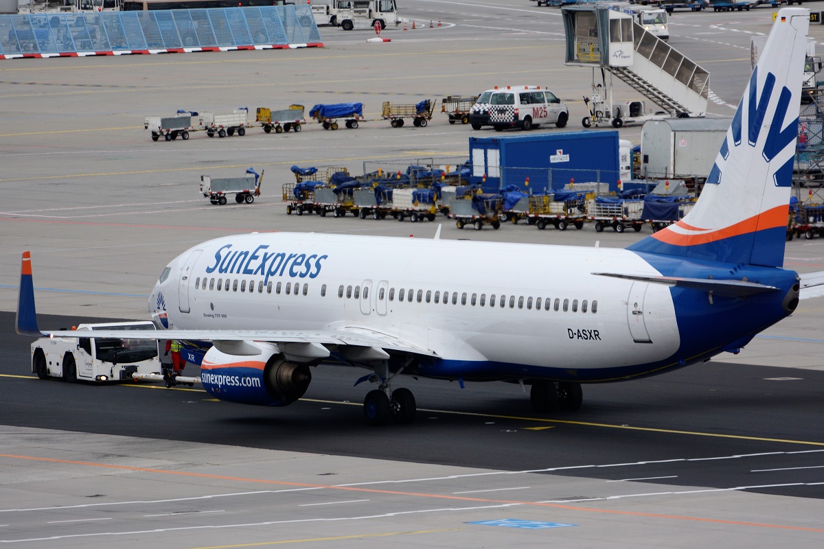 D-ASXR (30827) 2004 Boeing 737-86J(WL)