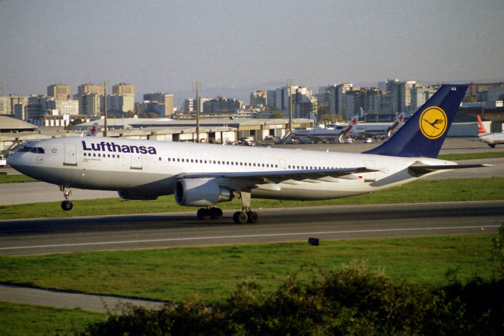 D-AIAX (773) 1996 Airbus A300B4-605R