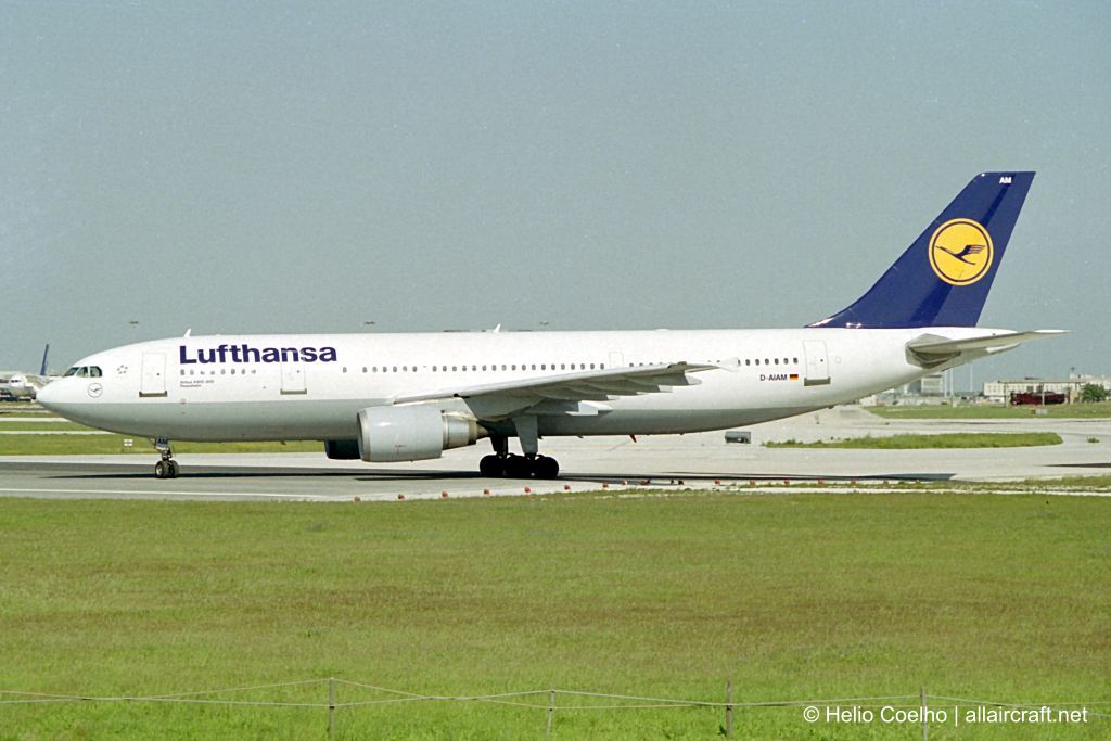 D-AIAM (408) 1987 Airbus A300B4-603