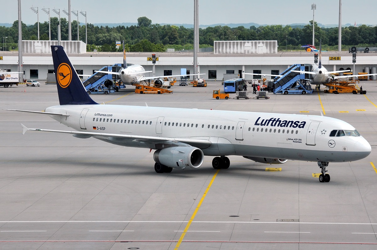 D-AISP (3864) 2009 Airbus A321-231