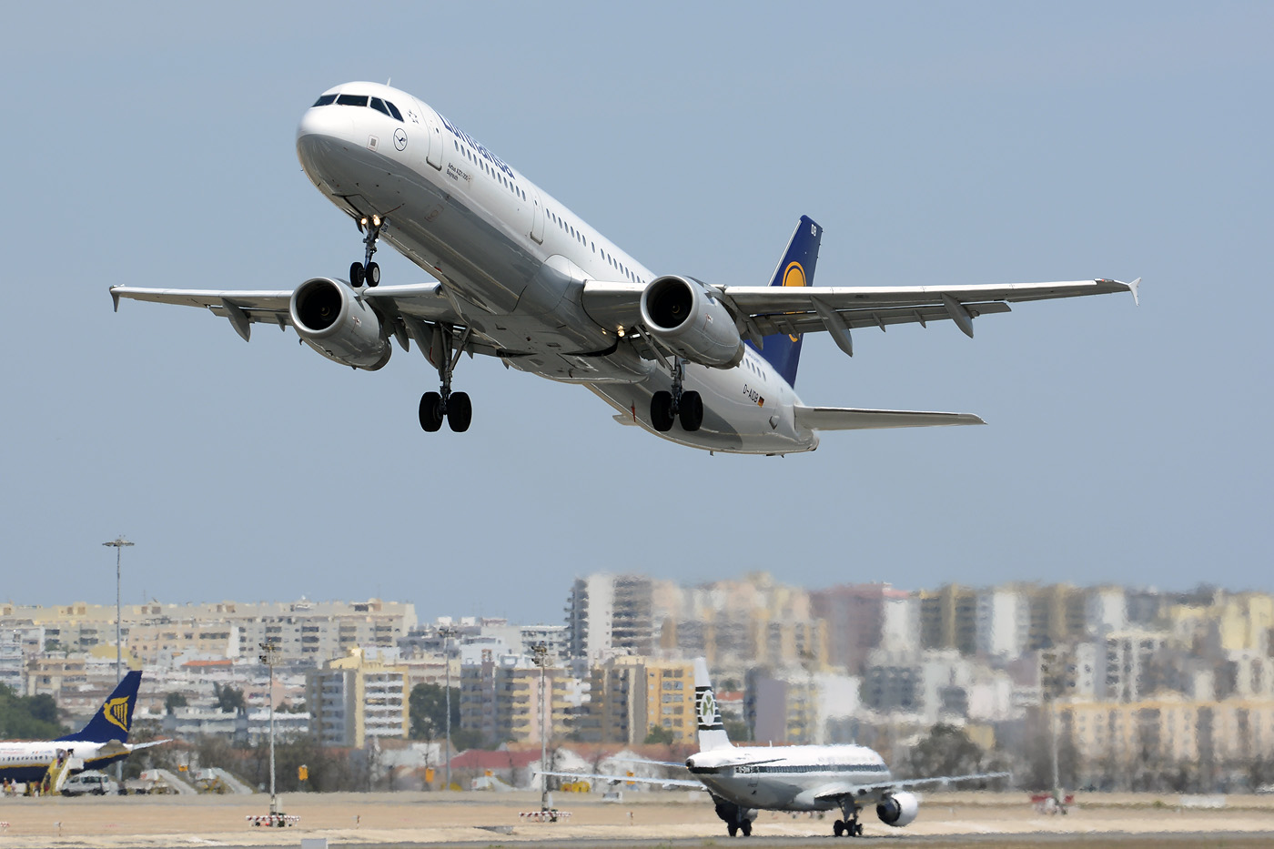 D-AIDB (4545) 2010 Airbus A321-231