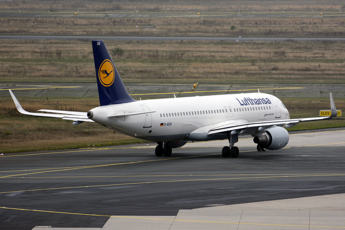 D-AIUH (6225) 2014 Airbus A320-214(WL)