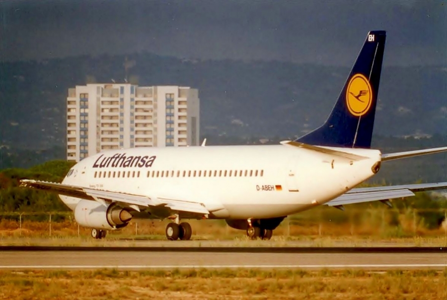 D-ABEH (25242) 1991 Boeing 737-330