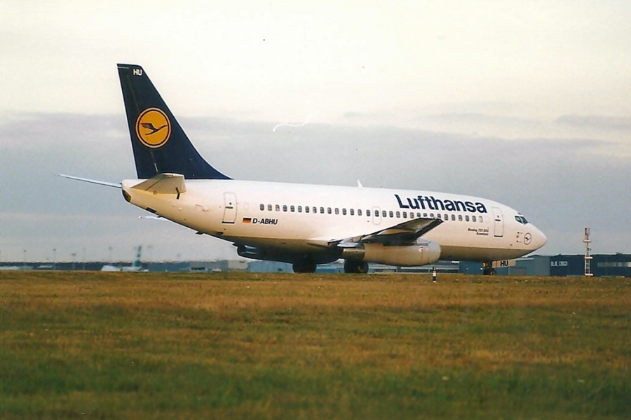 D-ABHU (22143) 1982 Boeing 737-230Adv