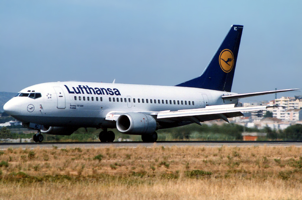 D-ABIC (24817) 1990 Boeing 737-530