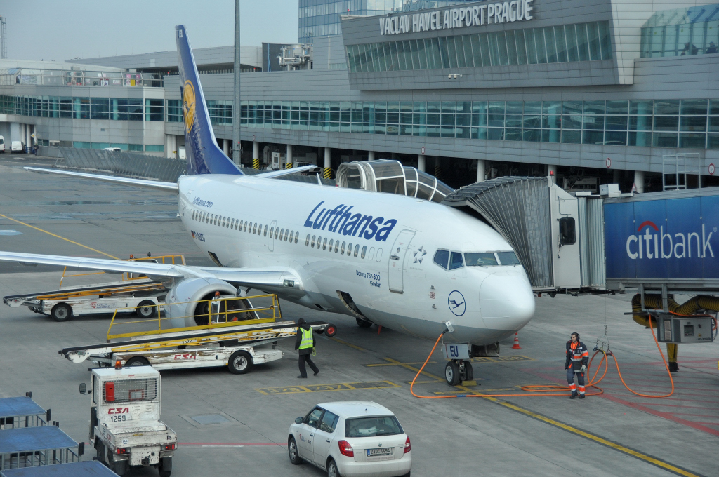 D-ABEU (27904) 1995 Boeing 737-330