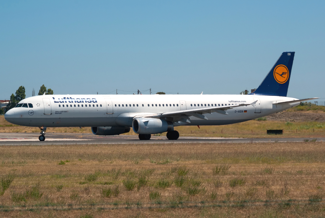 D-AIDB (4545) 2010 Airbus A321-231
