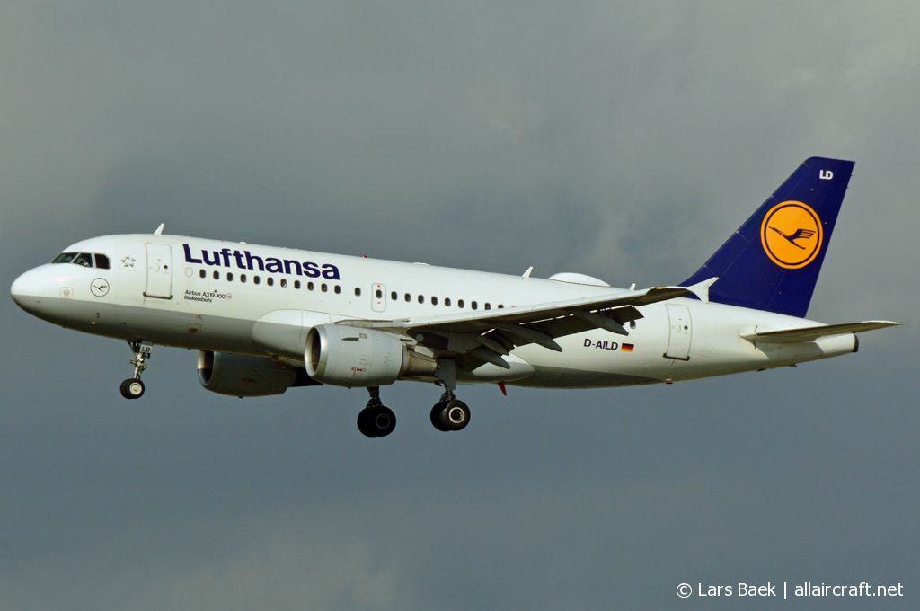 D-AILD (623) 1996 Airbus A319-114