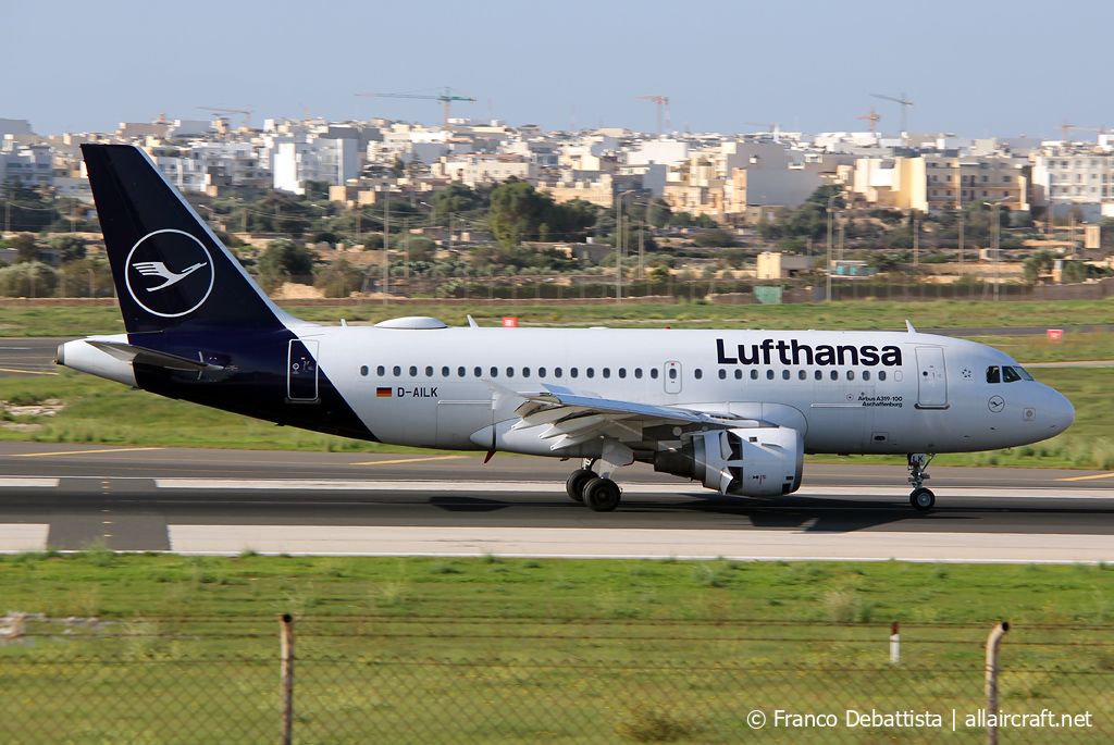 D-AILK (679) 1997 Airbus A319-114