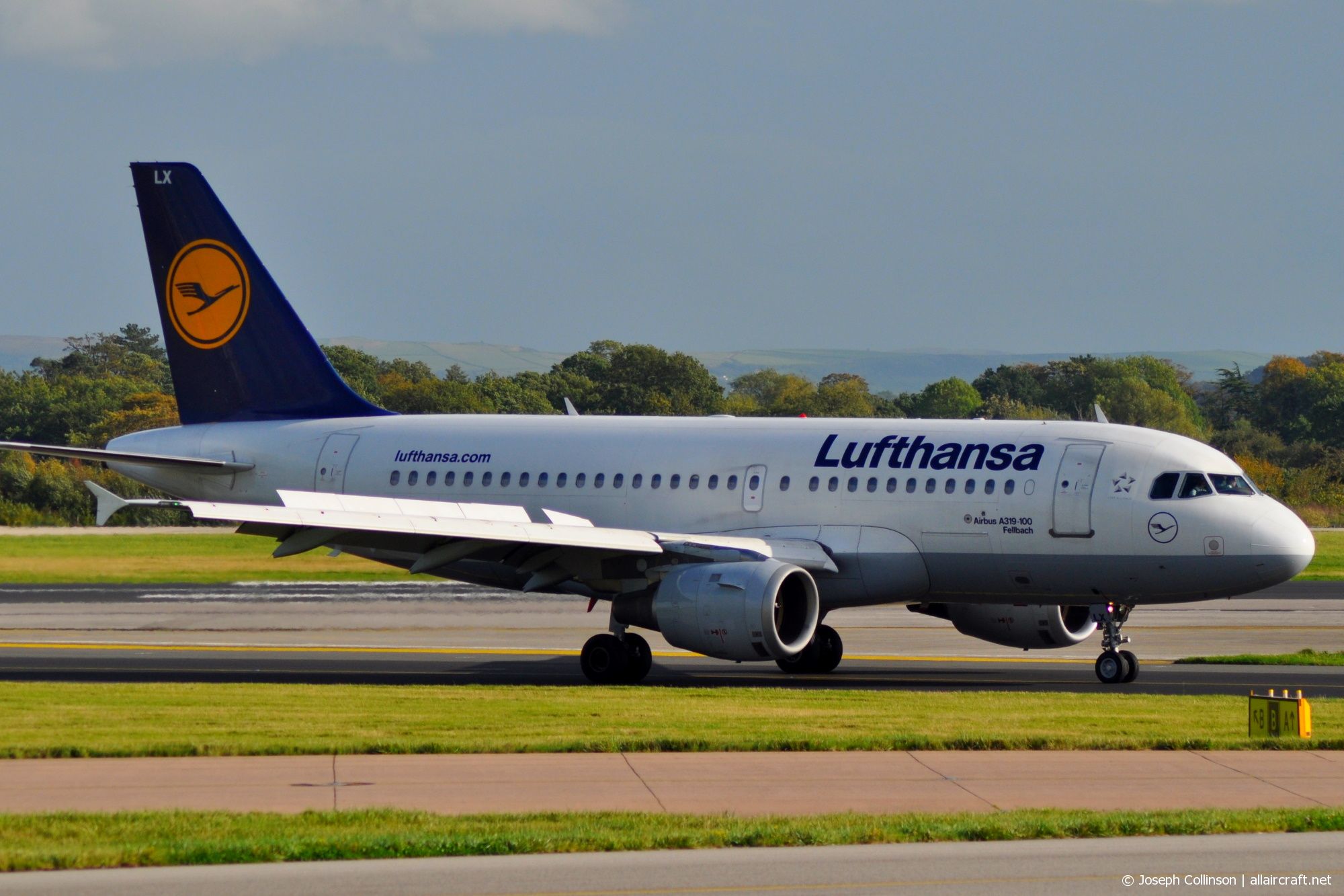 D-AILX (860) 1998 Airbus A319-114