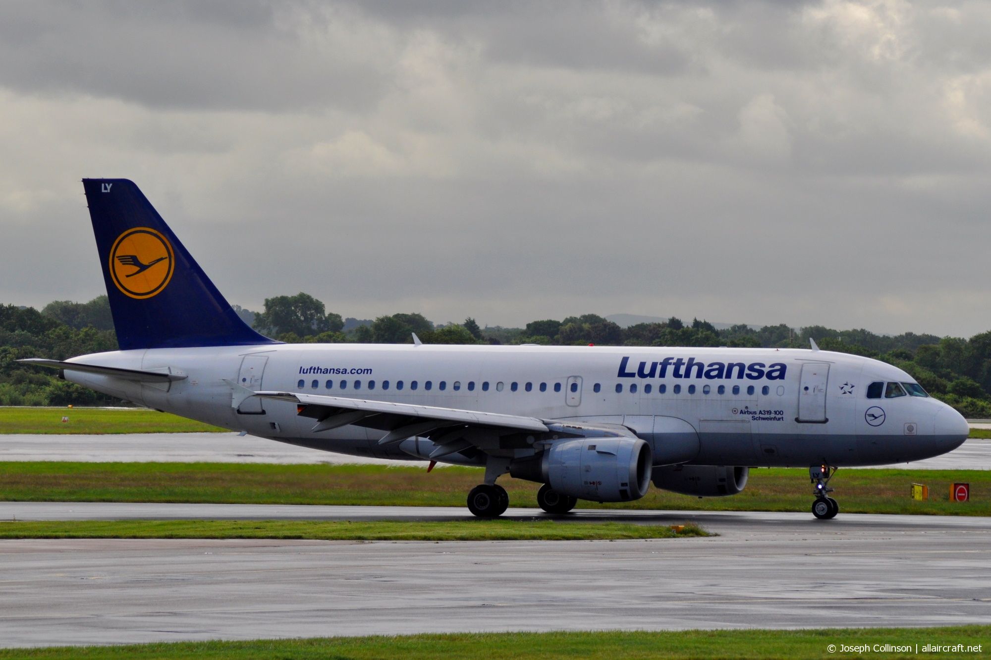 D-AILY (875) 1998 Airbus A319-114
