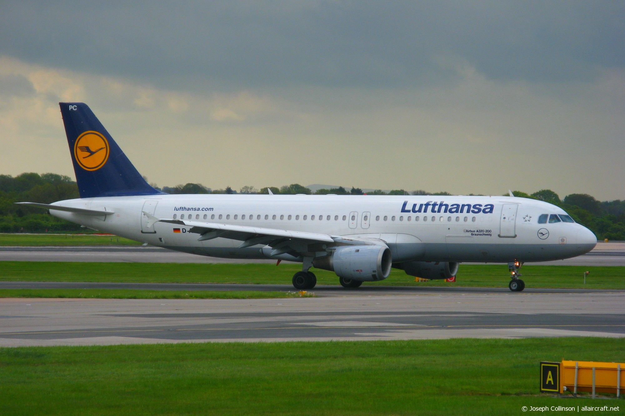 D-AIPC · Airbus A320-211 · (MAN / EGCC)
