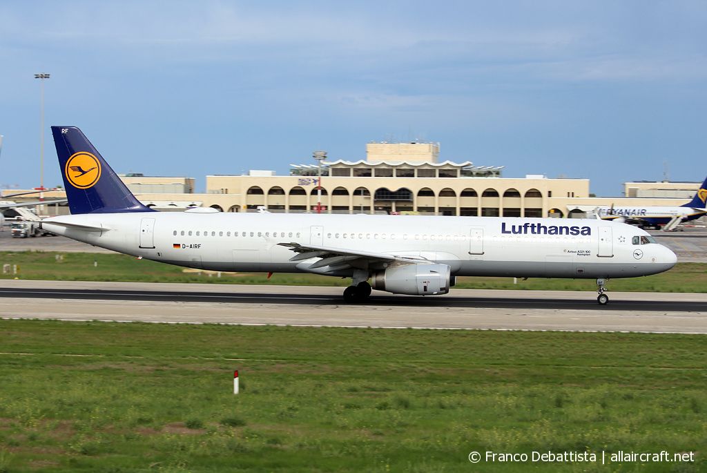 D-AIRF (493) 1994 Airbus A321-131
