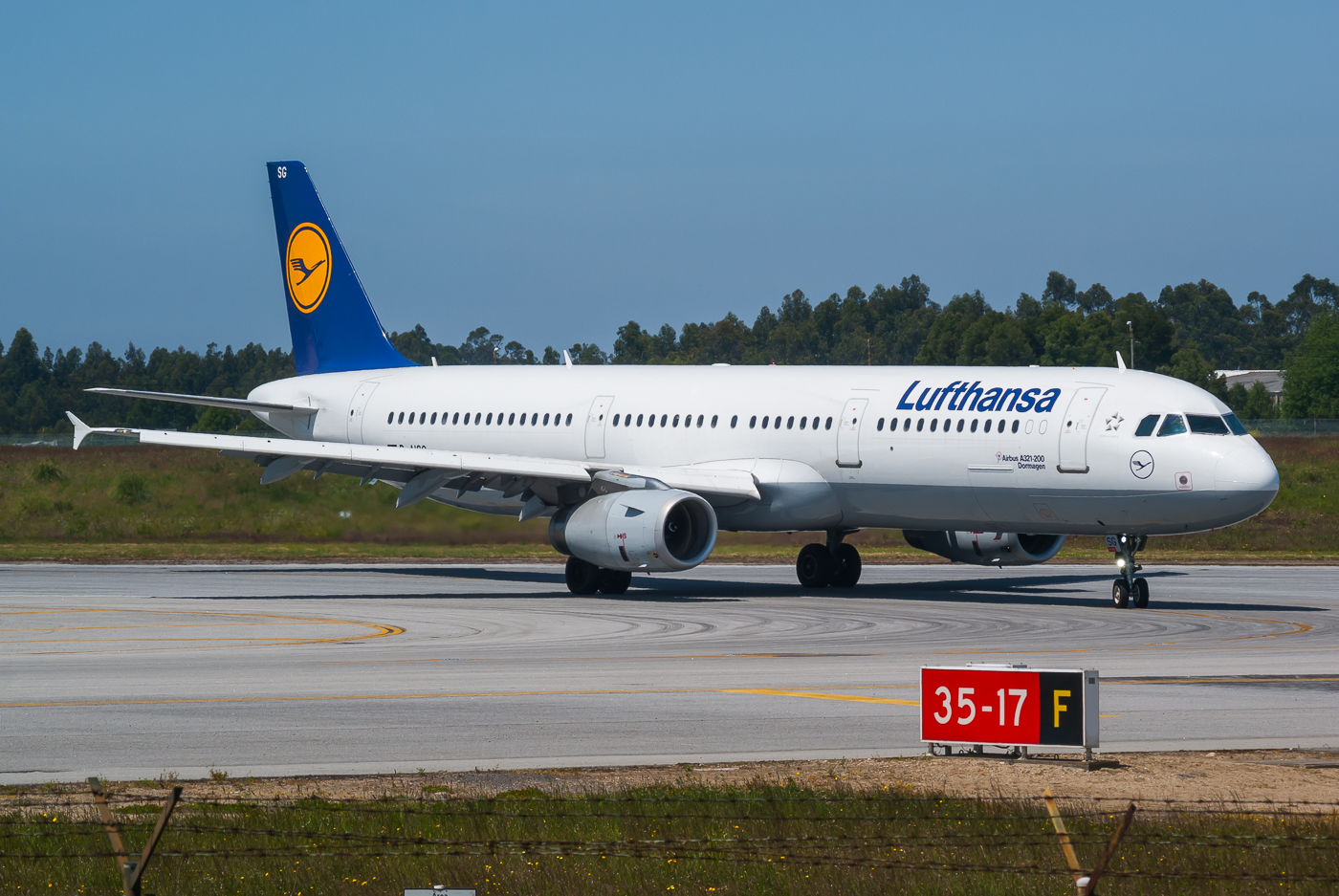 D-AISG (1273) 2000 Airbus A321-231